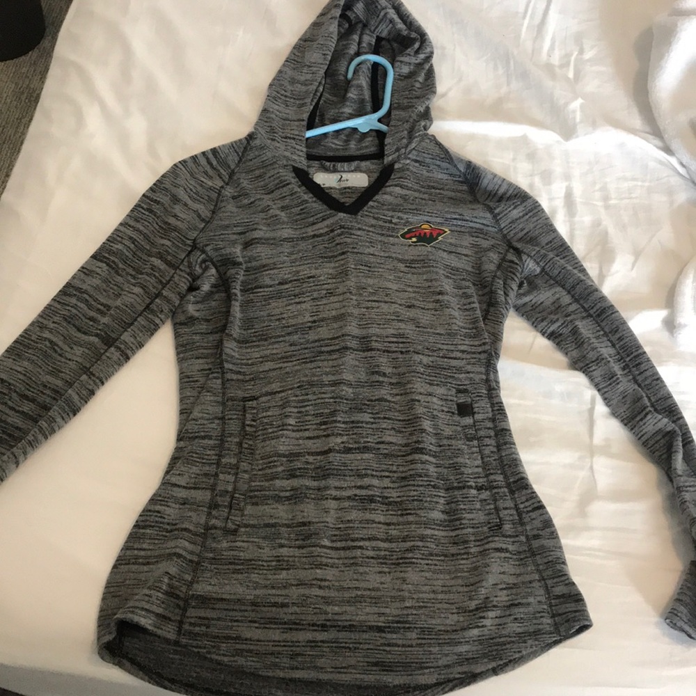 Women’s small Minnesota wild jacket